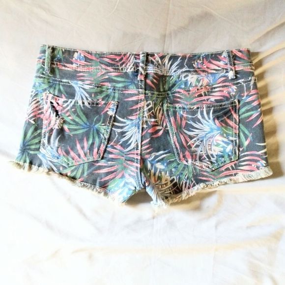 Mossimo Supply Co Floral Distressed Shorts Size 9 - Picture 6 of 6